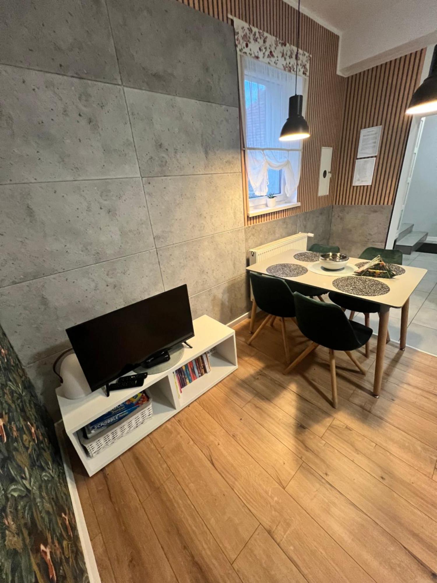 Apartamenty Cieplicka 20A Jelenia Góra Екстериор снимка