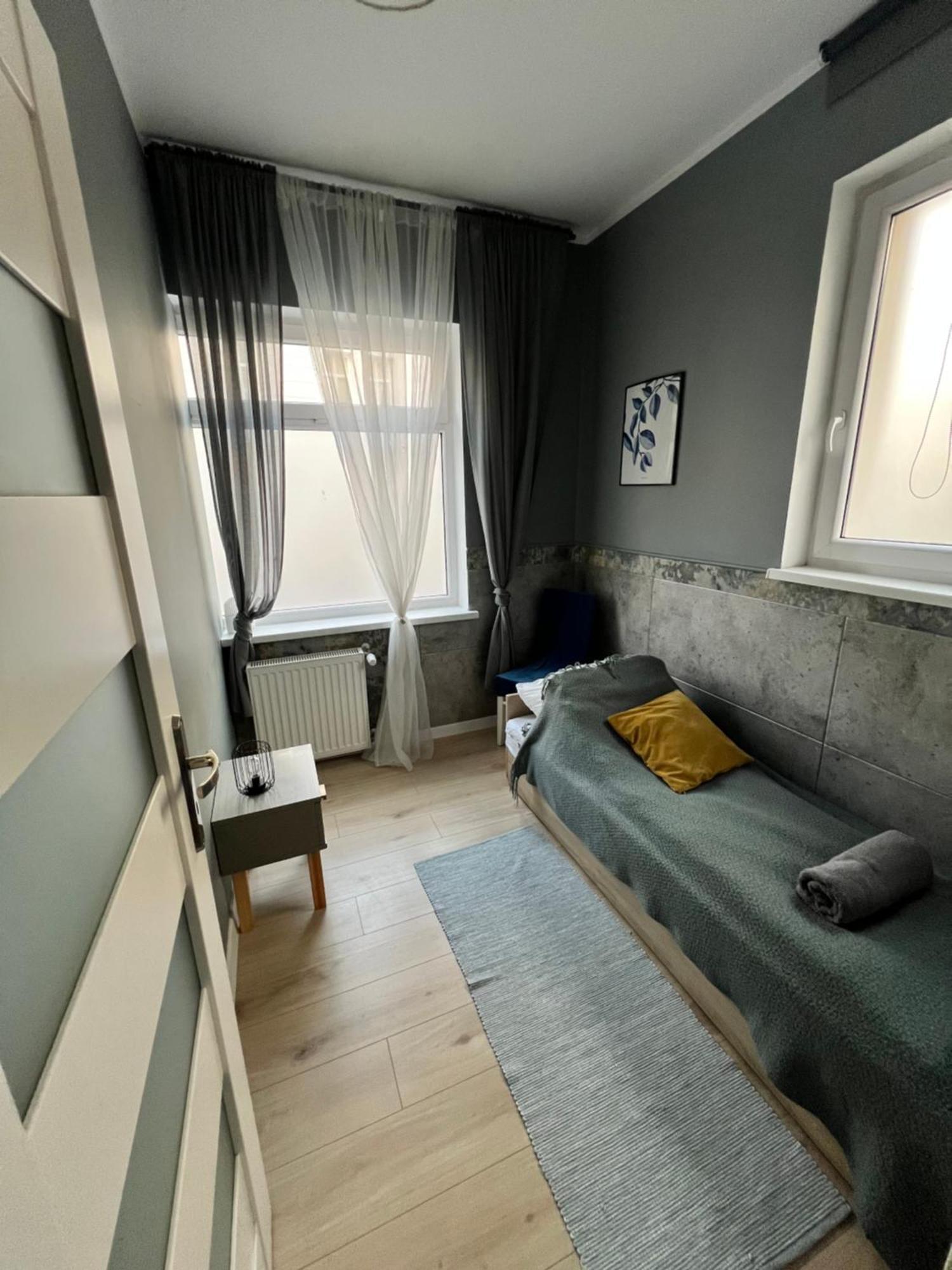 Apartamenty Cieplicka 20A Jelenia Góra Екстериор снимка